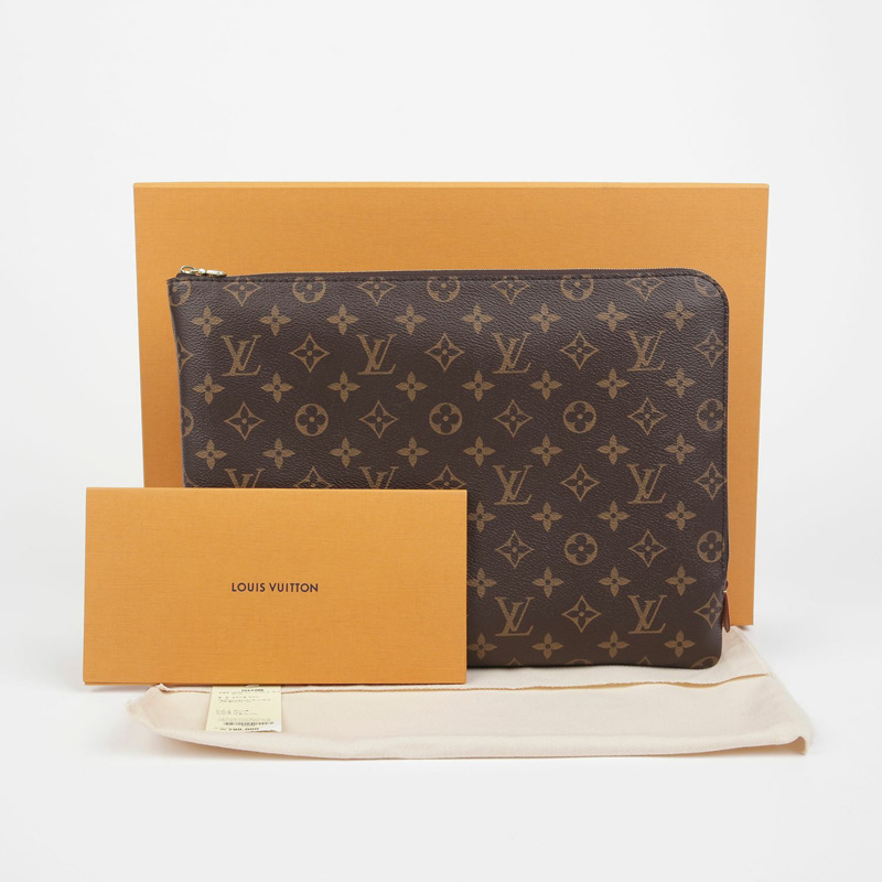 LOUIS VUITTON Etui Voyage MM 手拿包 M44499-0