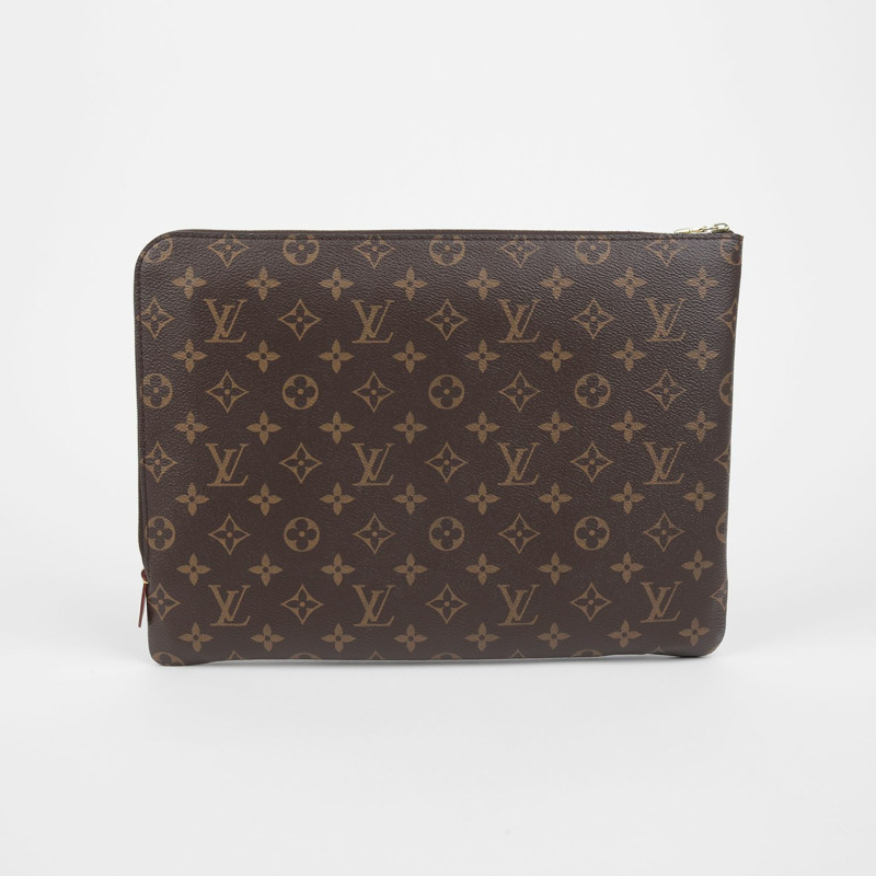 LOUIS VUITTON Etui Voyage MM 手拿包 M44499-2