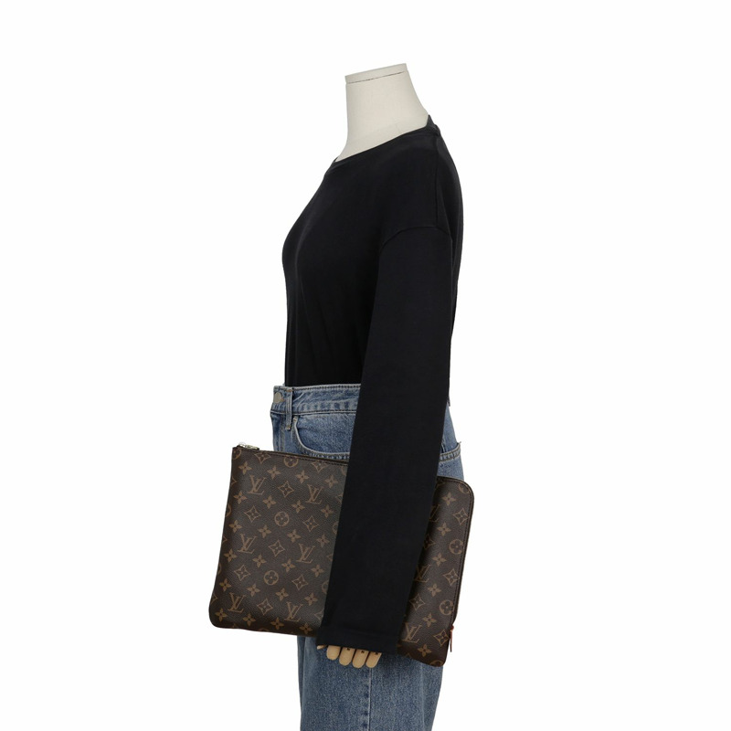 LOUIS VUITTON Etui Voyage MM 手拿包 M44499-7