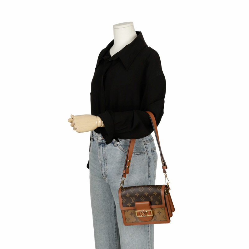 LOUIS VUITTON Dauphine 迷你肩斜背包 M44580-9