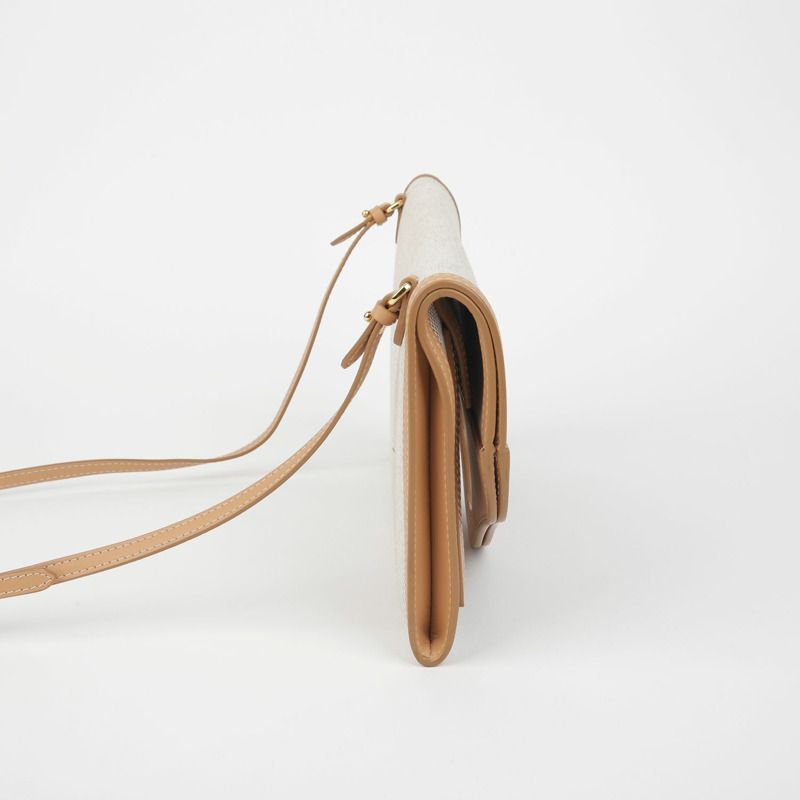 【包稅】BURBERRY Pocket Small Clutch Shoulder Bag 8041254-3