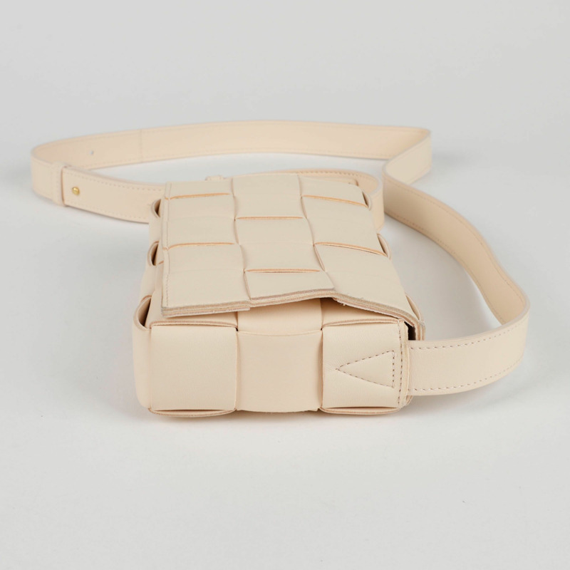 【包稅】BOTTEGA VENETA 730848 卡附小號肩斜背包-6