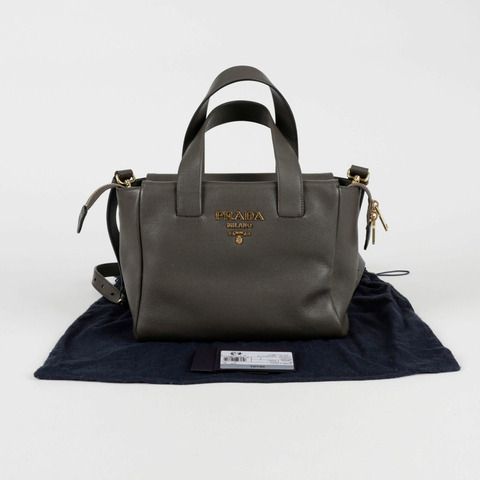 PRADA 金屬標誌托特單肩包 1BA344