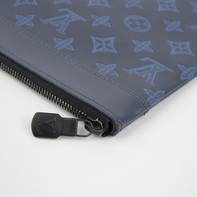 LOUIS VUITTON M80425 Discovery Pouch GM 手拿包-5