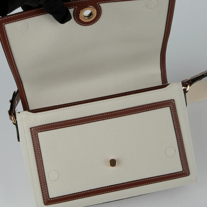 BURBERRY Hosperi Note 單肩斜背包 8030249-10