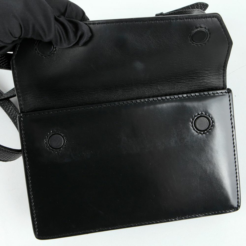 BURBERRY 口袋迷你肩斜背包 8022991-9