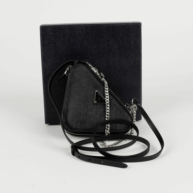 PRADA 三角形迷你斜背包 1NR015-0