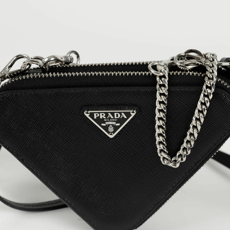 PRADA 三角形迷你斜背包 1NR015-1