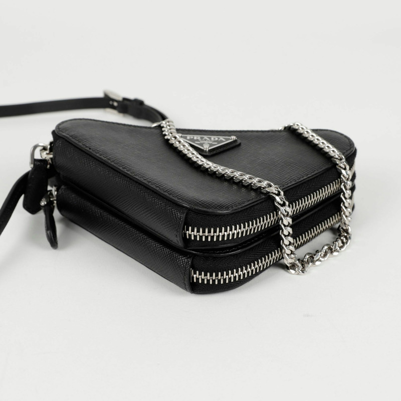 PRADA 三角形迷你斜背包 1NR015-5