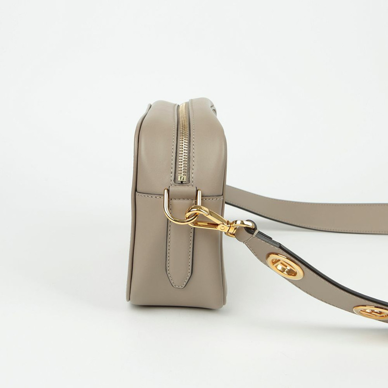 FENDI 8BT287 相機肩斜背包-5