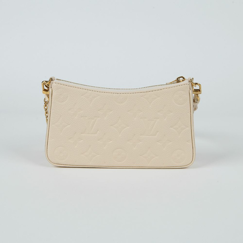 LOUIS VUITTON M81066 Easy Pouch 斜背包-3