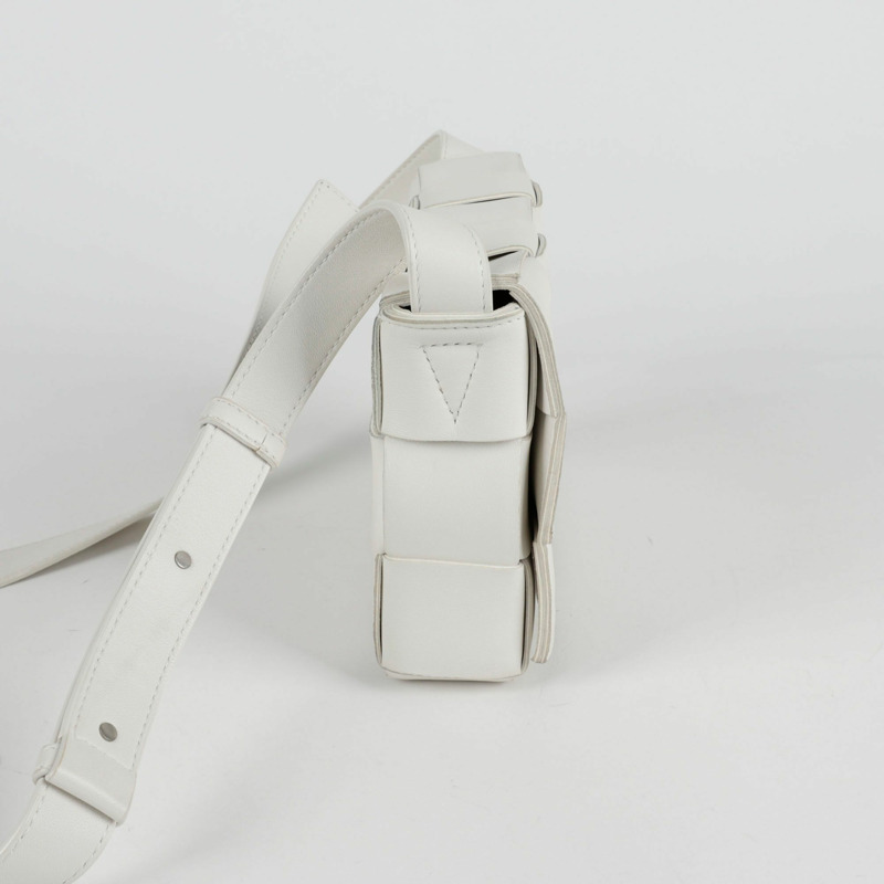 BOTTEGA VENETA Cassette 單肩斜背包 578004-4