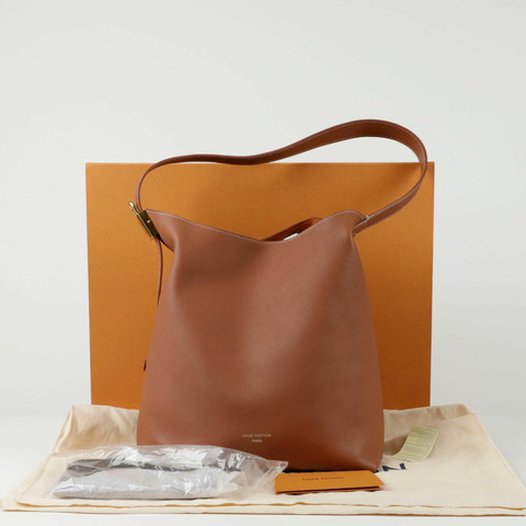 LOUIS VUITTON M24974 低調 MM Hobo 單肩包