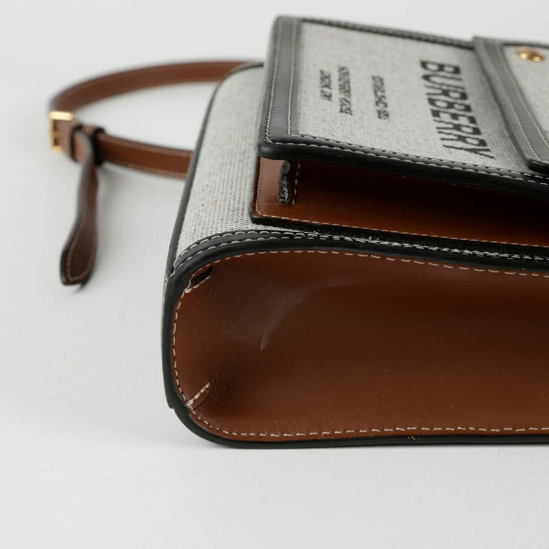 BURBERRY Triton Pocket 迷你托特肩背包 8039363-10