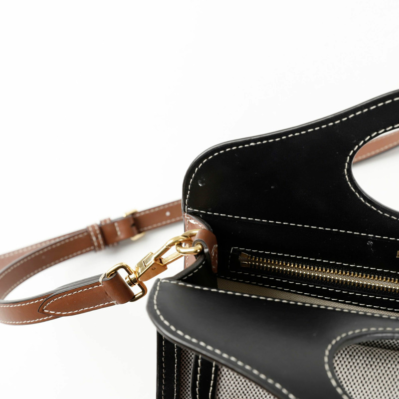 BURBERRY Triton Pocket 迷你托特肩背包 8039363-15