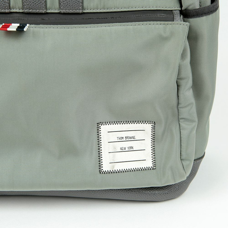 THOM BROWNE MAG320A 互鎖背包-1