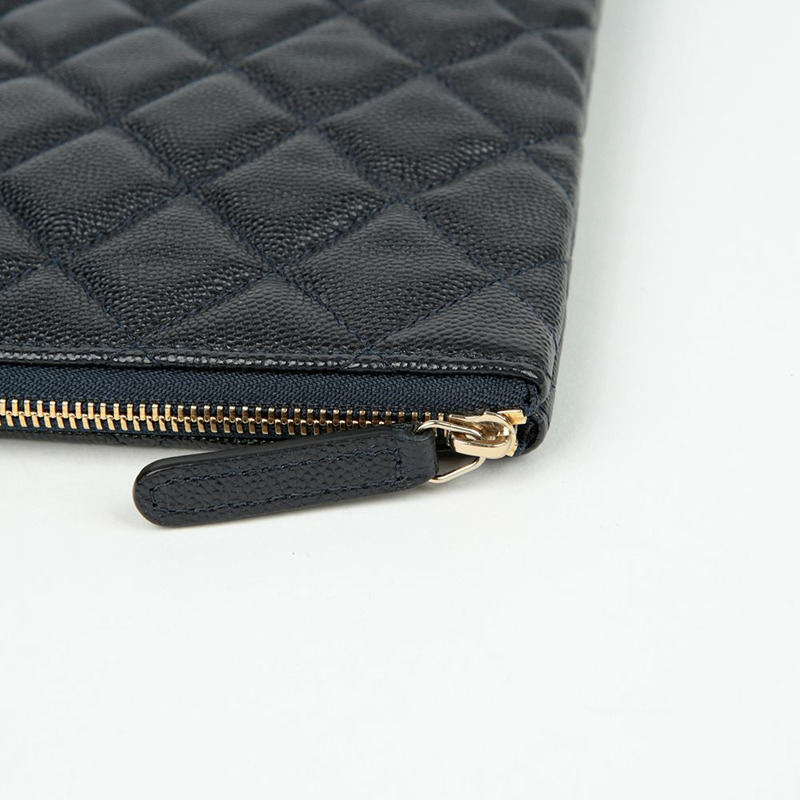 CHANEL A82552 Caviar Skin 經典大手拿包-6