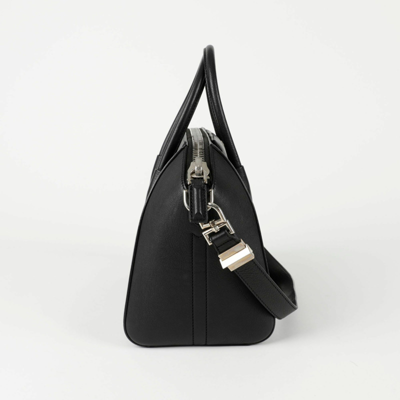 GIVENCHY Antigona 小號托特單肩包 BB05102012-5