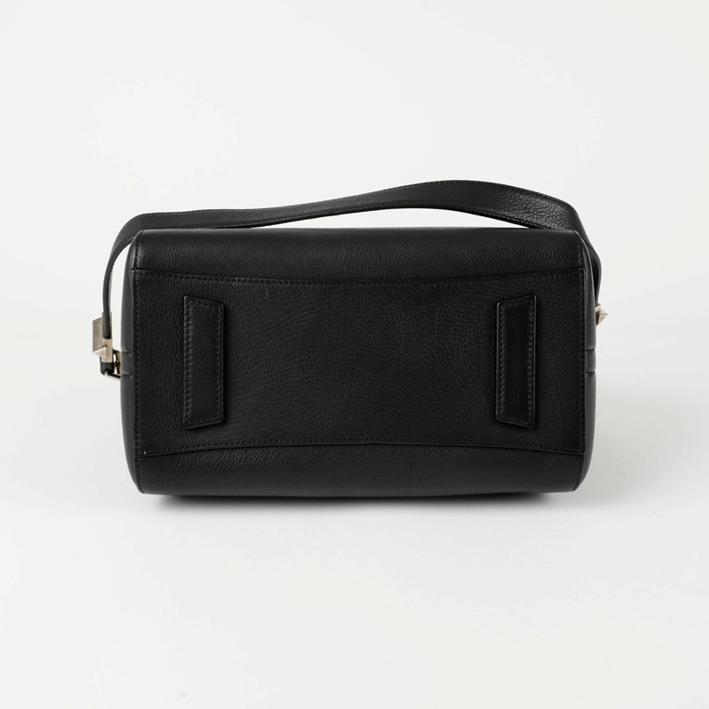 GIVENCHY Antigona 小號托特單肩包 BB05102012-6