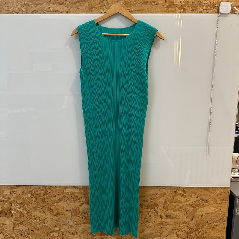 【美收精品】PLEATS PLEASE 水藍色連身裙 4-81【隔月月中將轉賣至日本 上架期限30天】-0