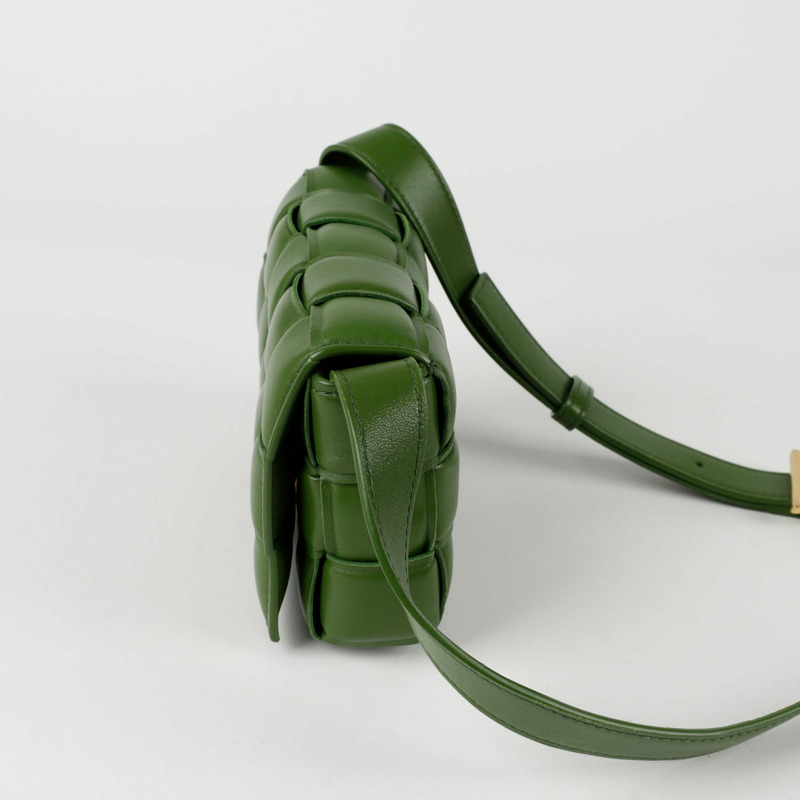 【包稅】BOTTEGA VENETA 717506 帶襯墊卡帶小號單肩斜挎包-2