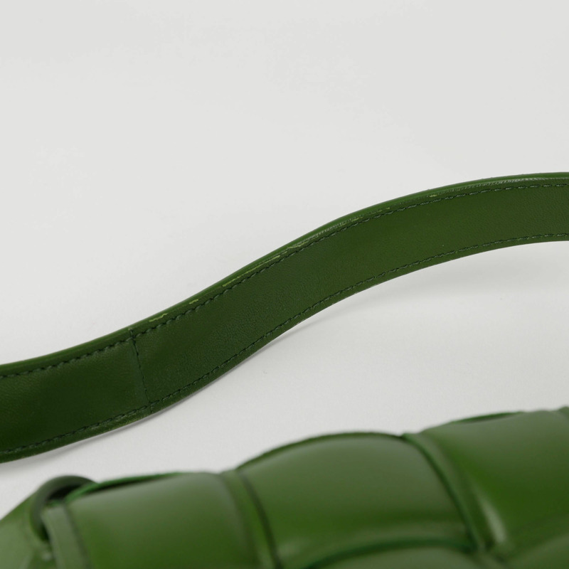 【包稅】BOTTEGA VENETA 717506 帶襯墊卡帶小號單肩斜挎包-6