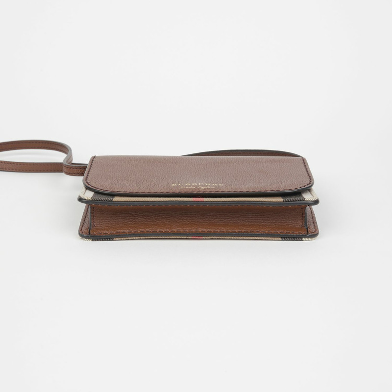 BURBERRY Hampshire WOC 肩斜背包 8046321-4