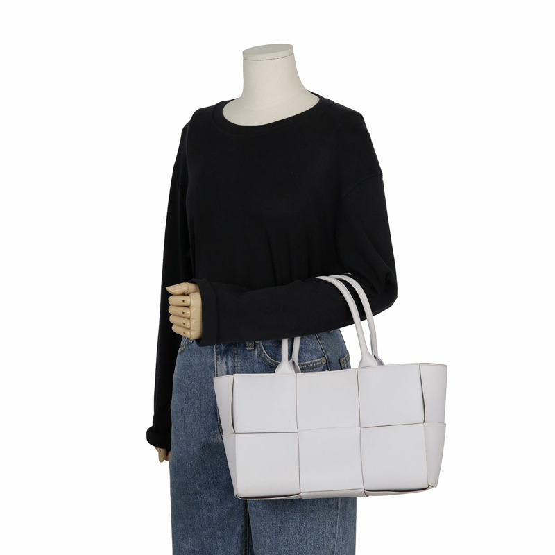 BOTTEGA VENETA Arco 小號手提包 652867-16