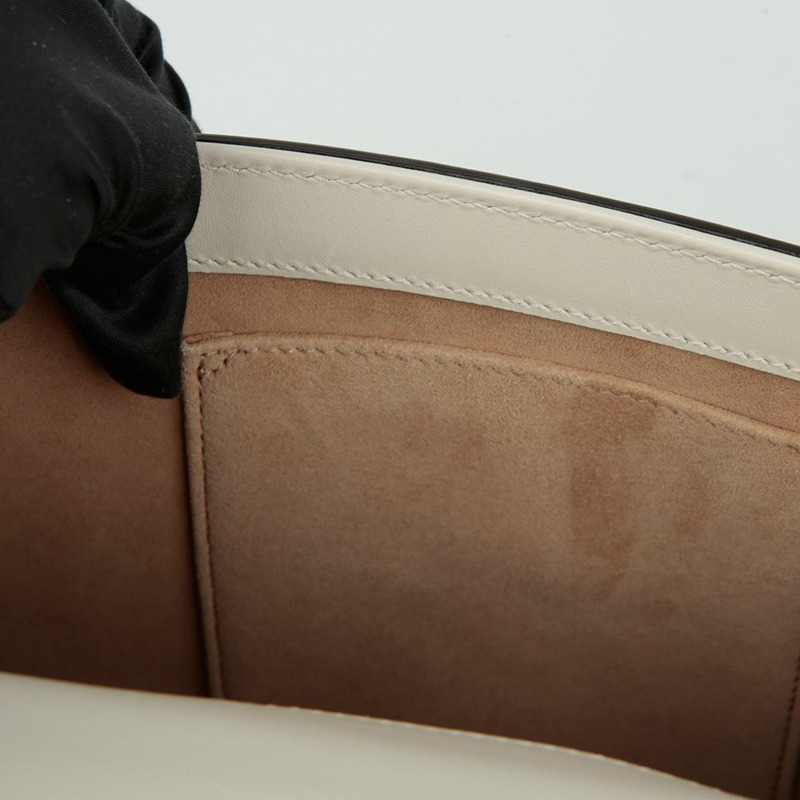 【包稅】GUCCI 421882 Silvia 小號單肩包-11