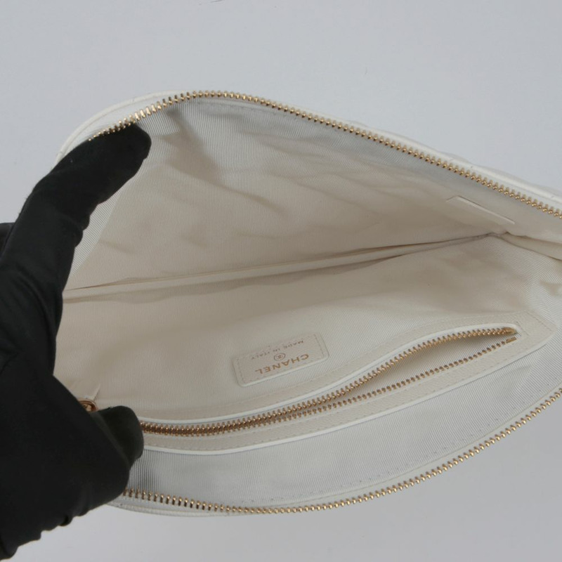 CHANEL Caviar Skin 經典新款中型手拿包 A82545-11