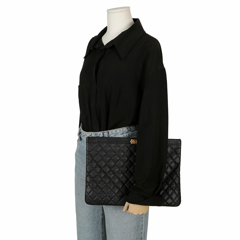 CHANEL Caviar Skin Boy 大號手包 A84407-11