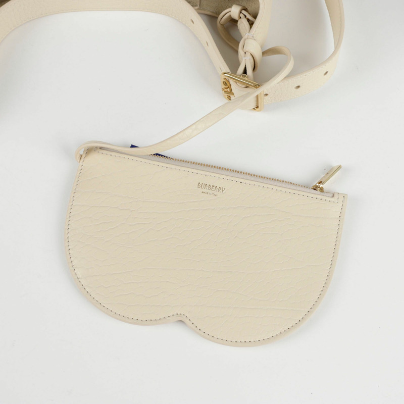 【包稅】BURBERRY 8077578 西洋棋中型手提單肩包-8