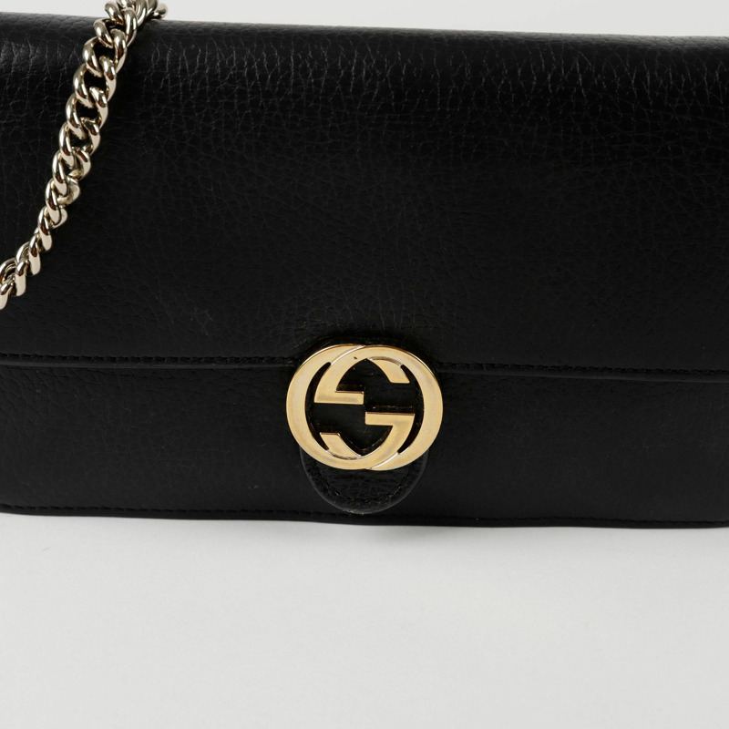 GUCCI 互扣式迷你鏈條斜背皮夾 510314-1