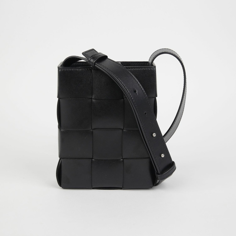 BOTTEGA VENETA Cassette 迷你手機支架單肩斜背包 729298-1