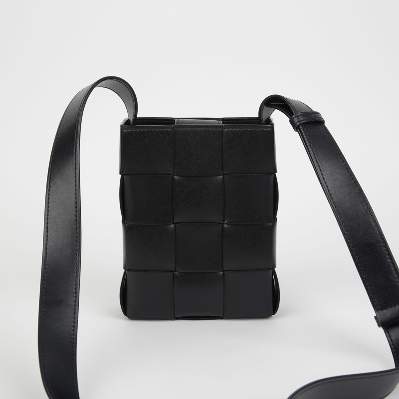 BOTTEGA VENETA Cassette 迷你手機支架單肩斜背包 729298-2