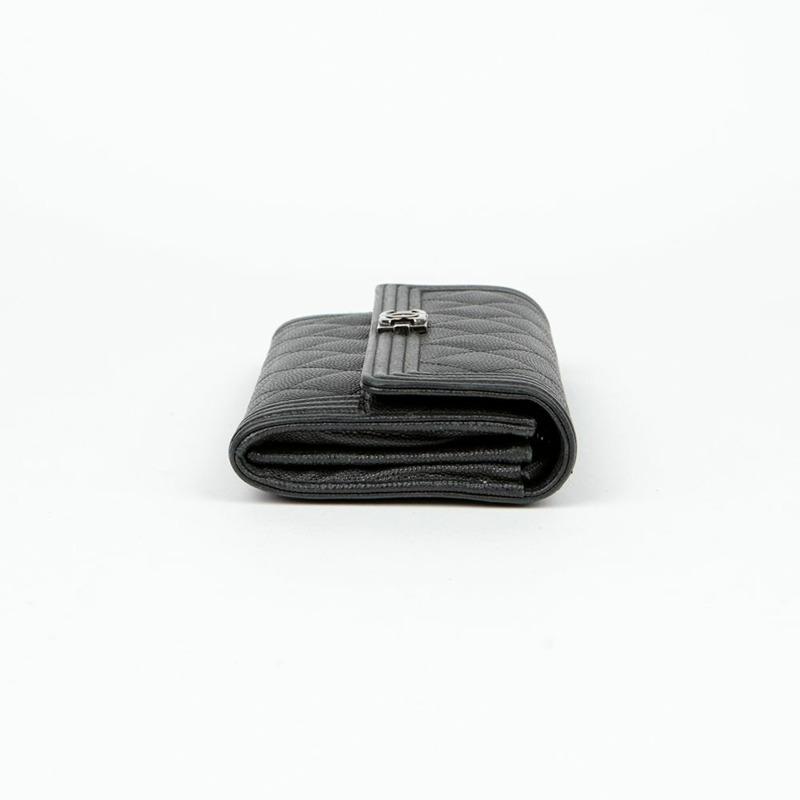 CHANEL Caviar Skin Boy 經典長版皮夾 A80286-6