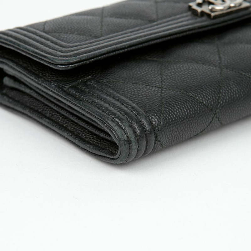 CHANEL Caviar Skin Boy 經典長版皮夾 A80286-9