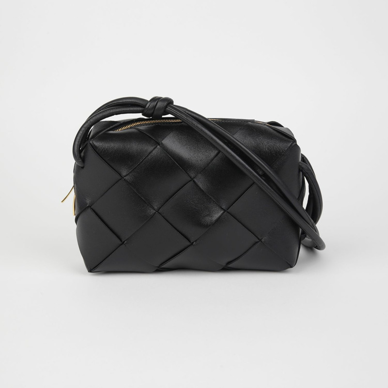 BOTTEGA VENETA Cassette 小型相機單肩斜背包 709417-0