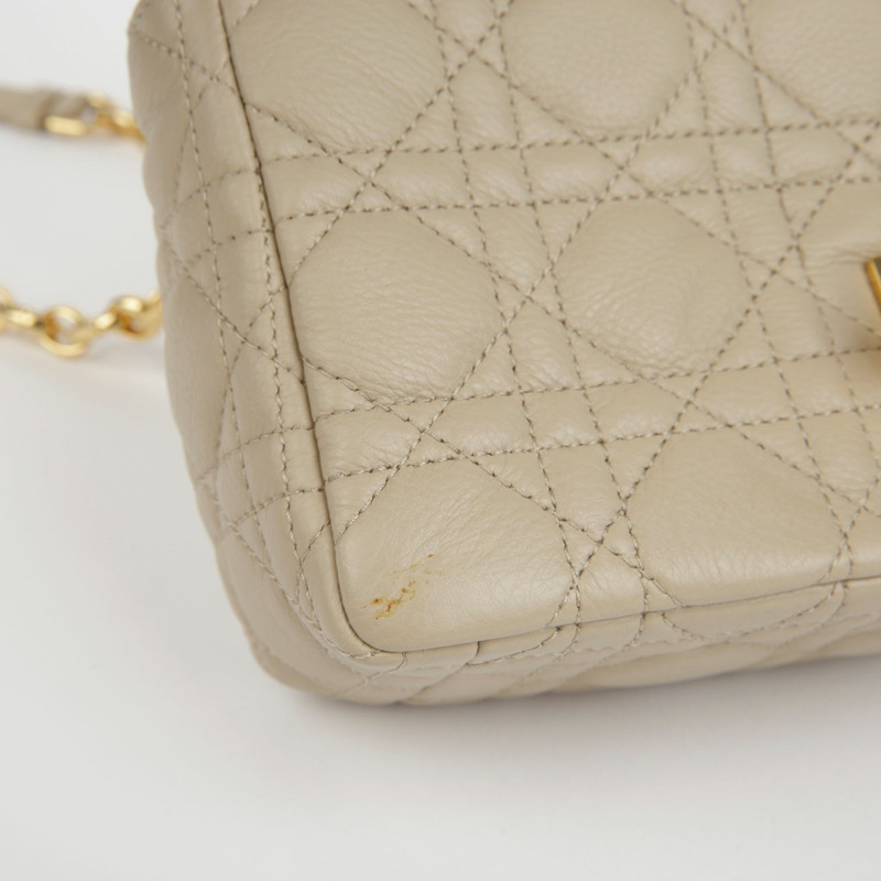 DIOR M9241UWHC Caro 小號肩斜背包-10