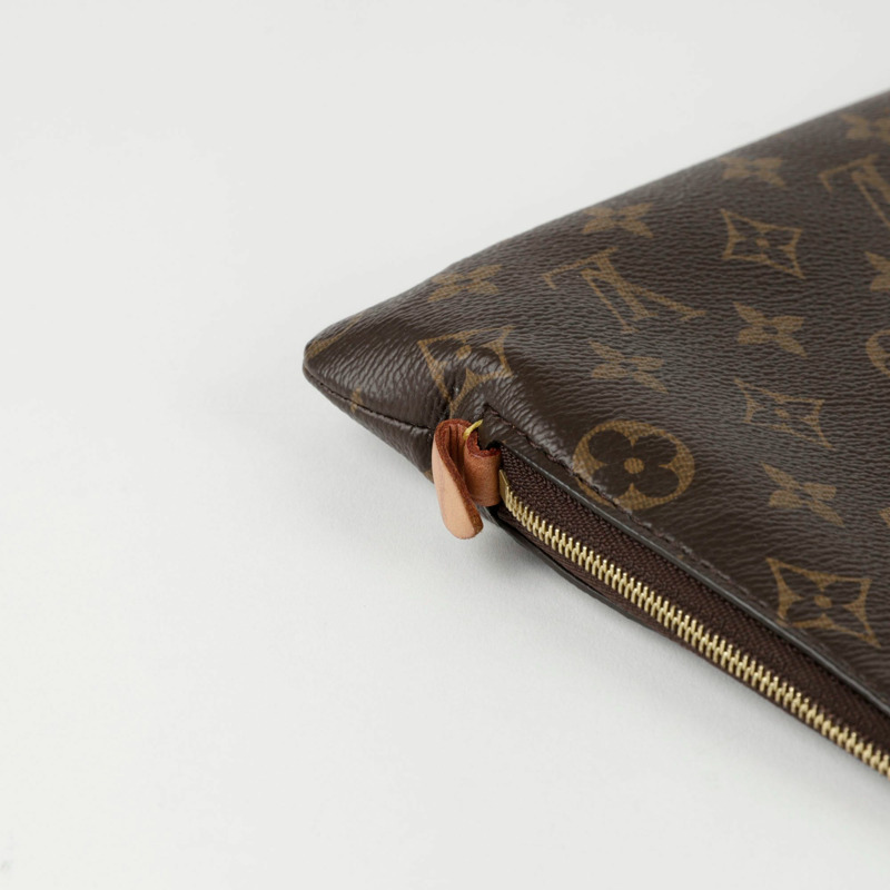LOUIS VUITTON Etui Voyage MM 手拿包 M44499-7