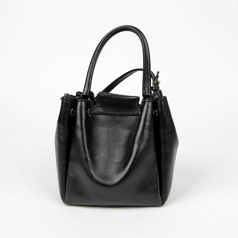 BURBERRY Monogram Motif TB 水桶托特肩背包 8028541-3