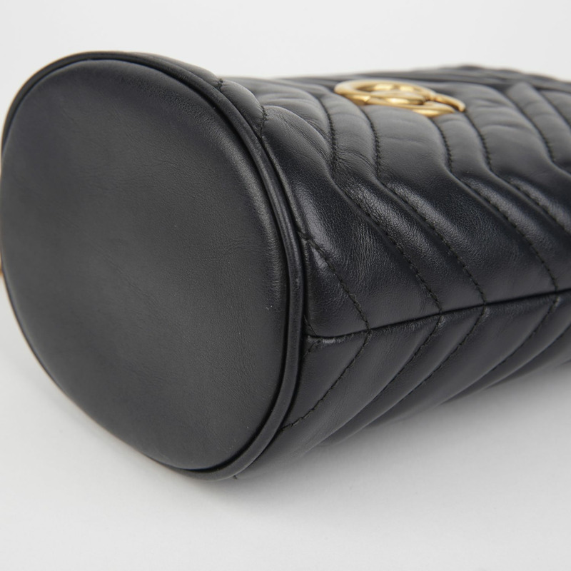 GUCCI GG Marmont 迷你水桶肩斜背包 575163-7