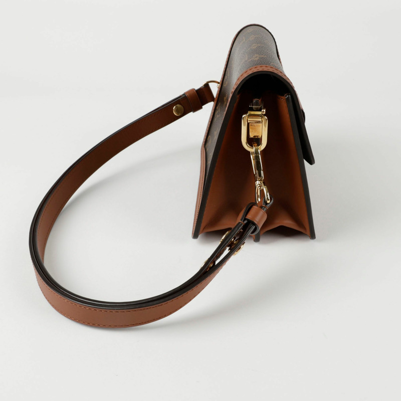 LOUIS VUITTON Dauphine 迷你斜背包 M44580-4