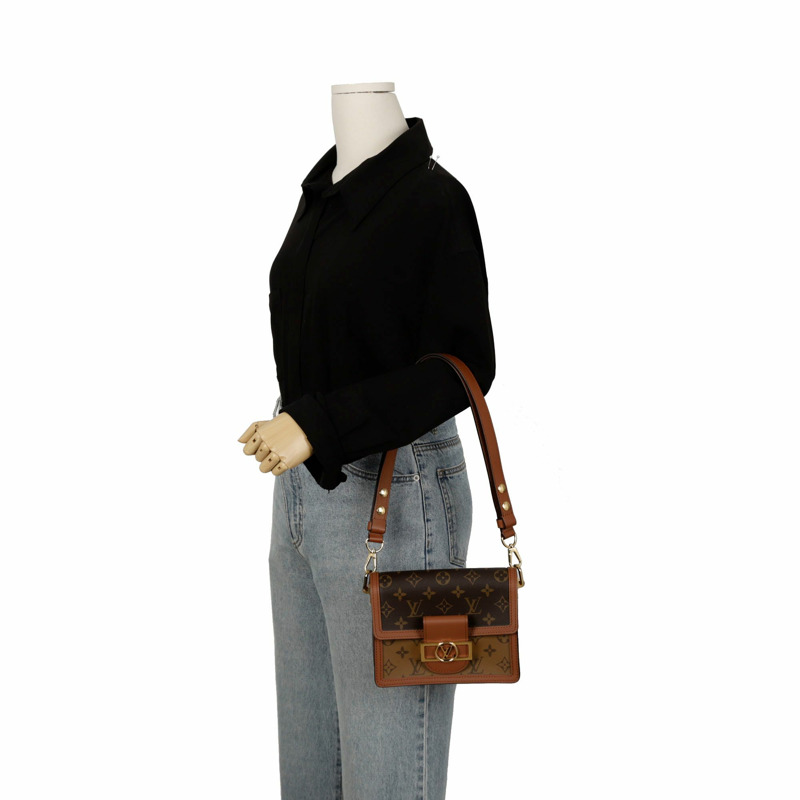 LOUIS VUITTON Dauphine 迷你斜背包 M44580-10