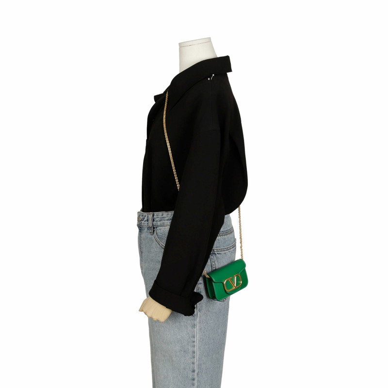 VALENTINO 2P0Y41 微型鏈條斜背包-7