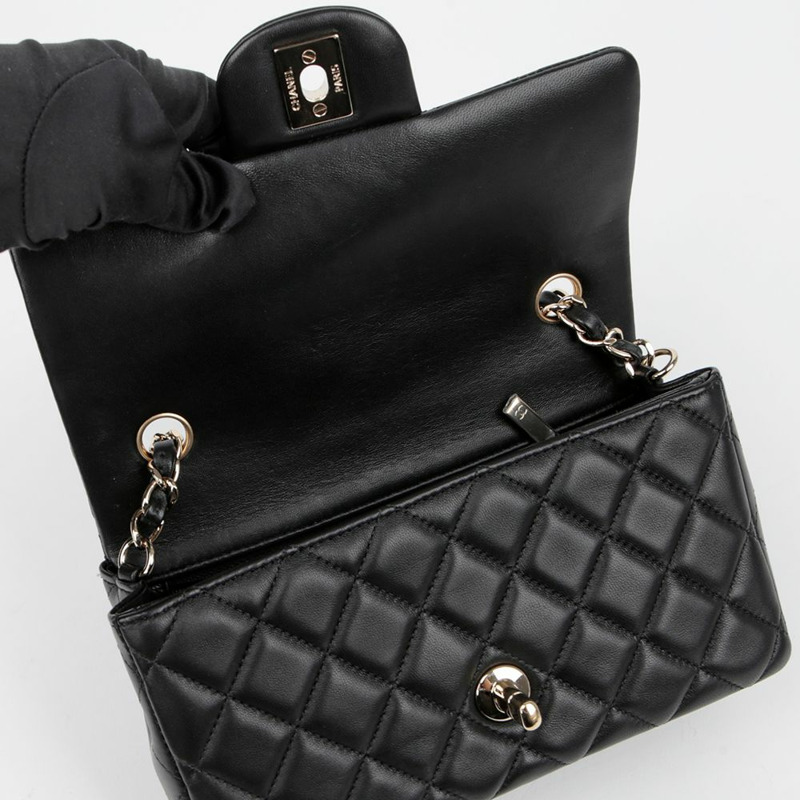 CHANEL 經典新款迷你肩斜背包 A69900-7