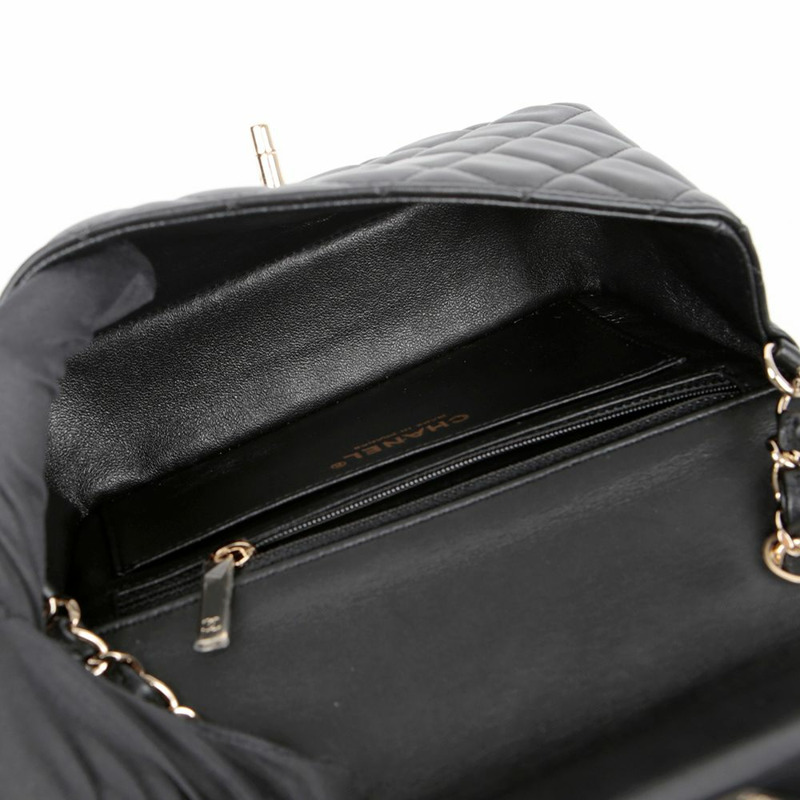 CHANEL 經典新款迷你肩斜背包 A69900-8