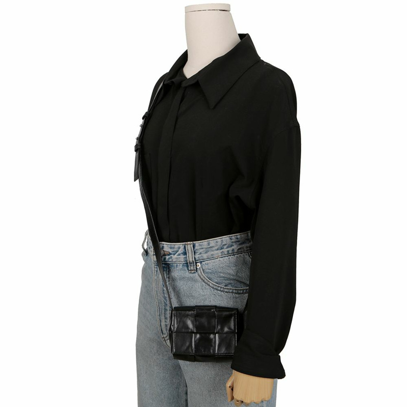 BOTTEGA VENETA Intrecciato 糖果盒式迷你斜背包 667048-8