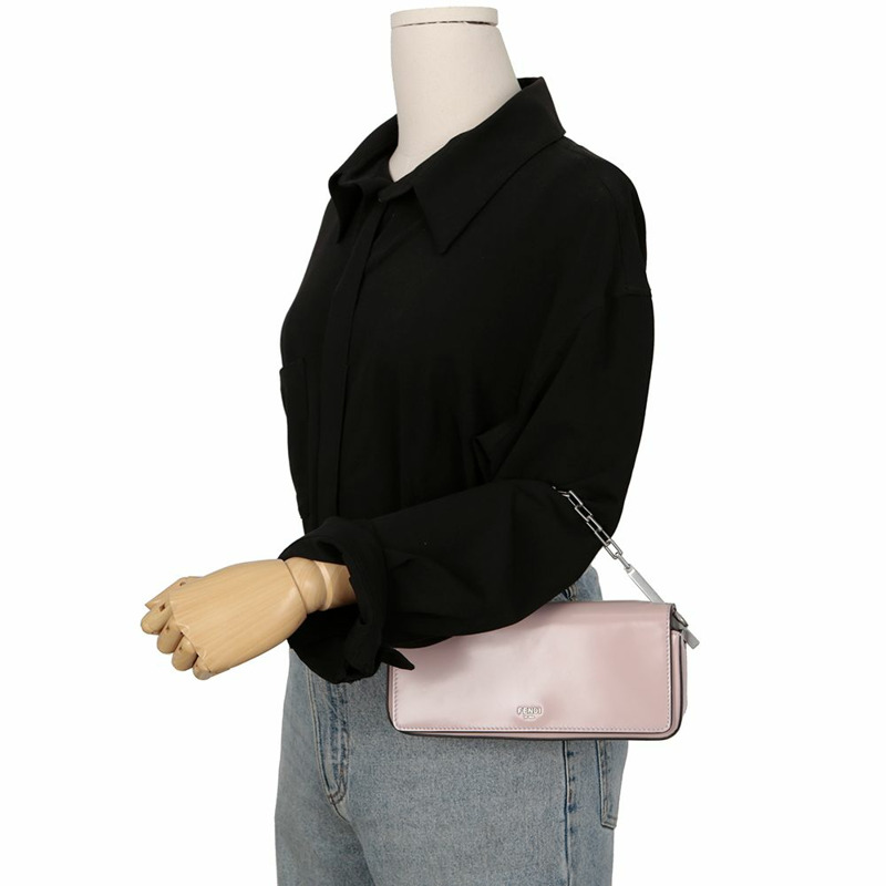 FENDI 8BS072 First Side 迷你肩斜背包-9
