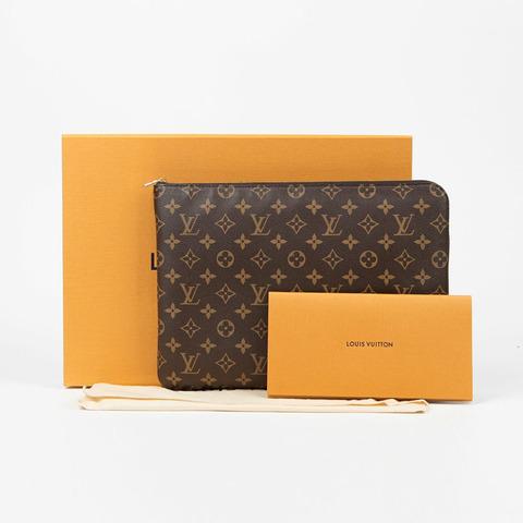 LOUIS VUITTON Etuit Voyage MM 手拿包 M44499